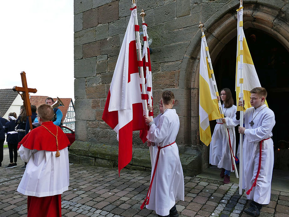 Feier der 1. Heiligen Kommunion in Sankt Crescentius (Foto: Karl-Franz Thiede)